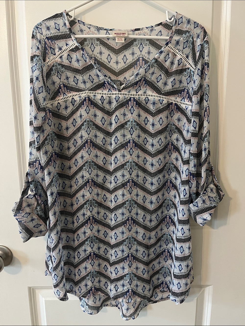 Mossimo Supply Co. Light Blue & Navy Geometric V-Neck Blouse